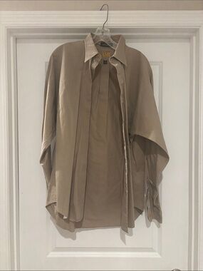 Men’s thick cotton button up collared shirt.